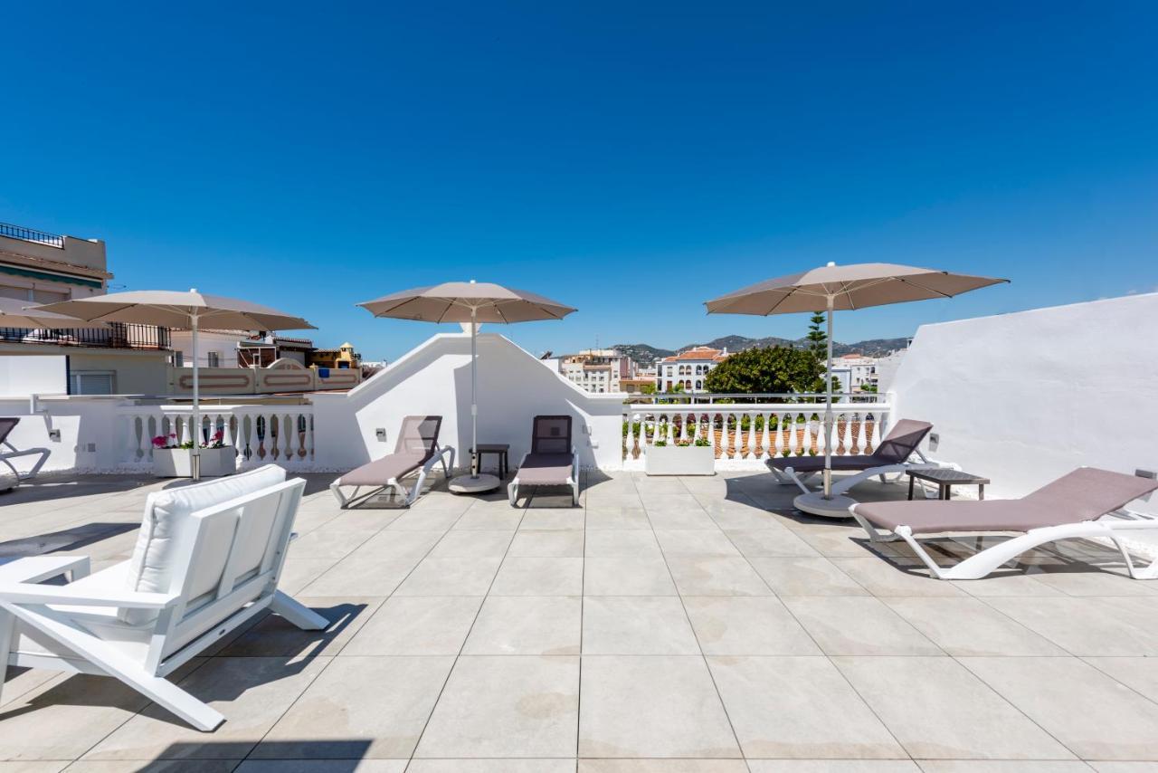 Apartamentos Toboso Plaza Nerja Exterior foto Rooftop terrace